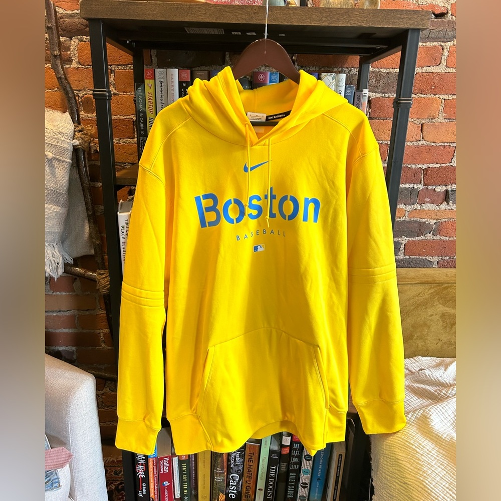 NWT_Authentic Boston Red Sox Nike MLB Therma Fit Sweatshirt